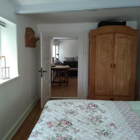 Baekgaarden Lyndelse